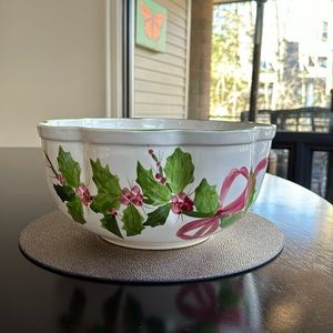 Laurie Gates Oversized Poinsettia and Ribbon Bowl